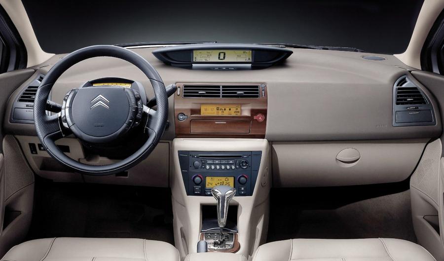  Citroen C-Triomphe 2007 года  (фото 12 из 20)